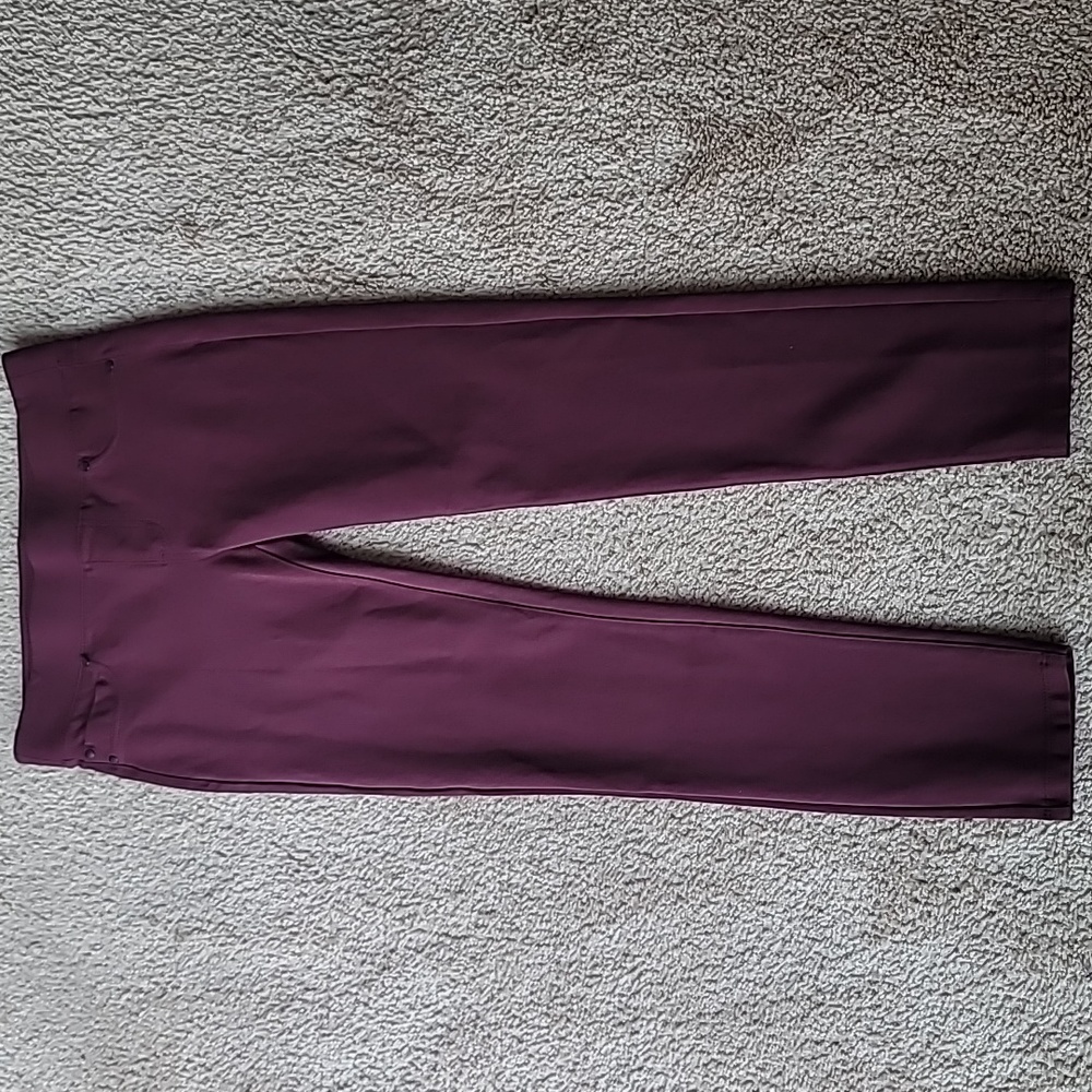 Liverpool Sienna Pull-on Style Jean Leggings, Size 6 (28), Color Port Wine